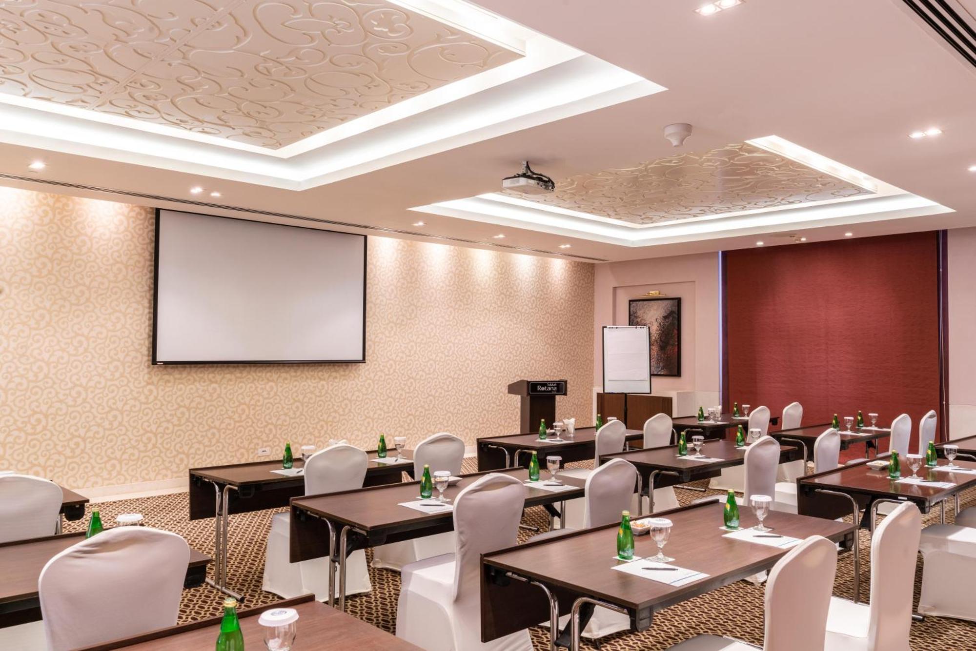 Rotana 5*