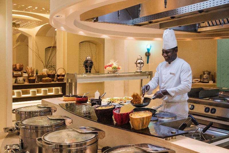 Resort Rotana 5*